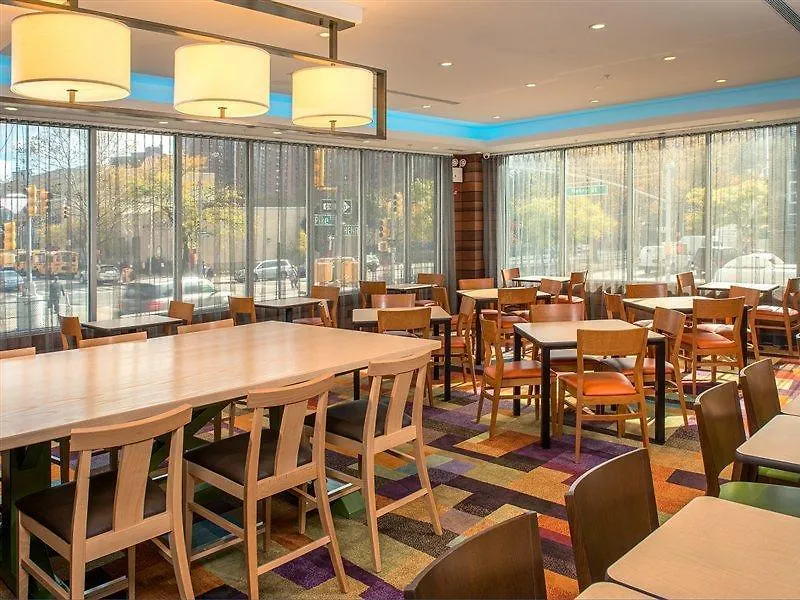 Fairfield Inn & Suites New York Manhattan/Downtown East Hotel