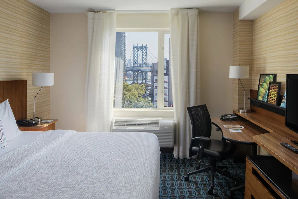Fairfield Inn & Suites New York Manhattan/Downtown East Hotel