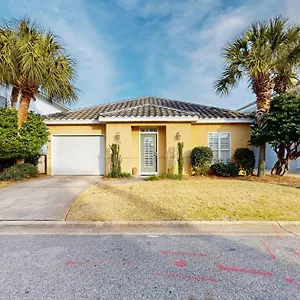2 Bed 2 Bath Vacation In Holiday home